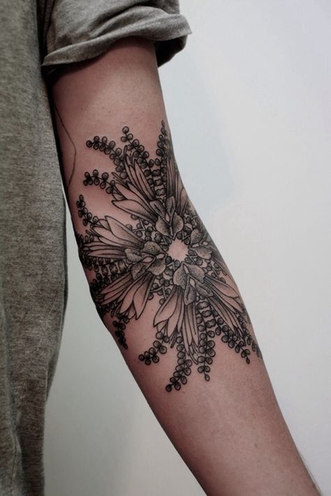 40 intricate Tattoo Designs; Can't Keep My Eyes Off Inside Elbow Tattoo, Elbow Tattoo Ideas, Inner Elbow Tattoos, Frankenstein Tattoo, Tattoos Dainty, Tattoos Nature, Tattoos Cool, Elbow Tattoo, Man Tattoo