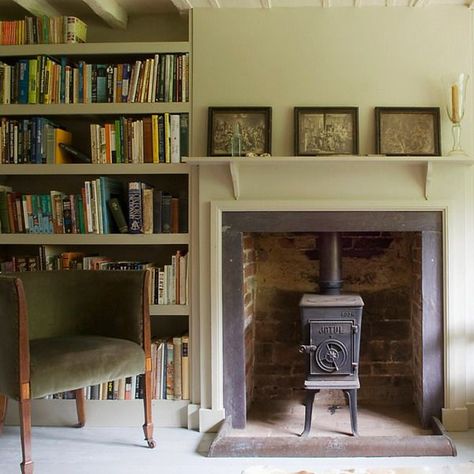 Salons Cottage, Farm Instagram, Alcove Shelves, British Homes, Wood Burners, Rustic Fireplaces, Sitting Rooms, Cottage Living Rooms, English House