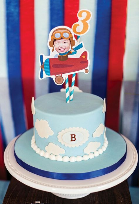 Helicopter Birthday, Airplane Birthday Party Decorations, Airplane Birthday Cakes, Boy Birthday Party Ideas, Planes Birthday Party, Birthday Party Boy, Airplane Cake, Lego Birthday Cake, Planes Birthday