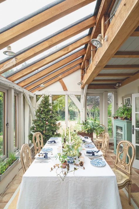 Conservatory Interiors Ideas, Luxe Dining Room, Rustic Outdoor Spaces, Willow Crossley, Conservatory Interior, Conservatory Decor, Christmas Table Ideas, Indoor Outdoor Dining, Snug Room