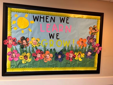 Flowers bulletin board for school.  Spring bulletin board. When we learn we grow bulletin board Flower Bulletin Boards Preschool, Flower Bulletin Boards For School, Together Bulletin Board Ideas, Flower Theme Bulletin Boards, Floral Bulletin Board Ideas, Flower Bulliten Board Ideas, Bulletin Board Garden Theme, Garden Bulletin Board Preschool, When We Learn We Grow Classroom Theme