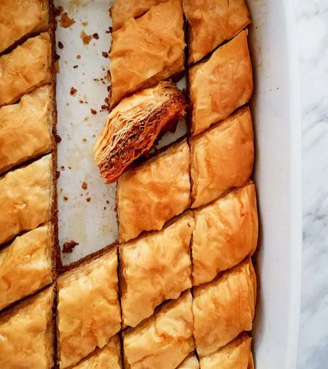 Homemade Baklava - Eats Delightful Homemade Baklava, Baklava Recipe, Creative Recipes, Phyllo Dough, Pastry Dough, Recipe For Mom, Baklava, Sweets Desserts, Creative Food