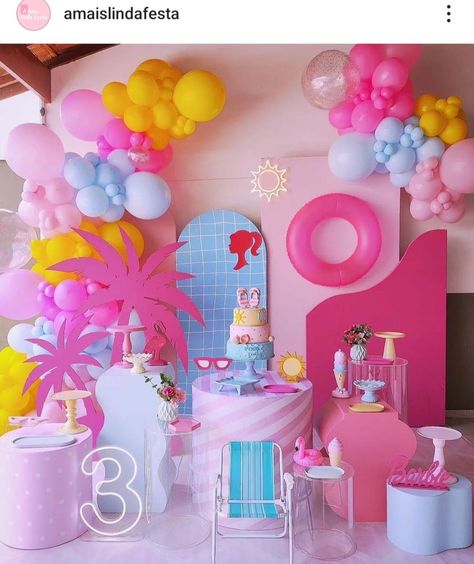 Barbie Pool Party, Barbie Malibu, Pool Party Themes, Barbie Theme Party, Barbie Theme, Birthday Party Theme Decorations, Beach Themed Party, Barbie Party, Lets Celebrate