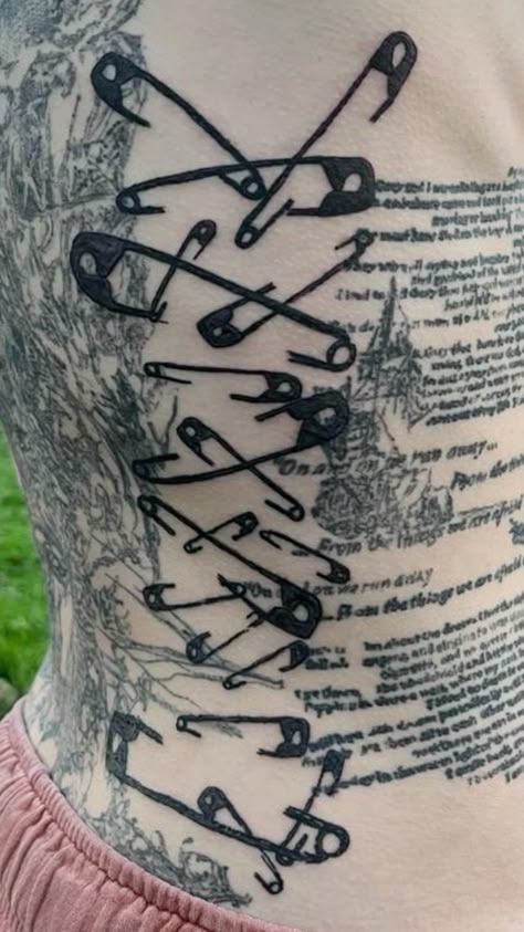 Punk Arm Tattoo, Emo 2000s Tattoo, Small Doodle Tattoo Ideas, Sketch Like Tattoos, Chaotic Tattoo Design, Blocky Tattoos, Disintegration Tattoo, Killswitch Engage Tattoo, Rib Bone Tattoo