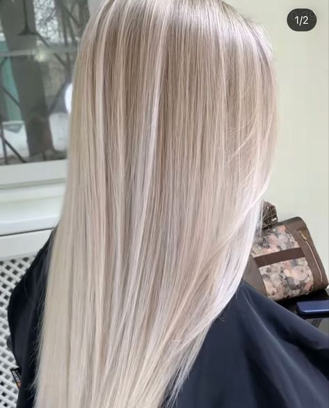 Ash Blonde Babylights On Blonde Hair, Ashy Platinum Blonde Hair Dark Roots, Straight Light Blonde Hair, Light Cold Blonde Hair, Cold Blonde Hair Highlights, Platnomblonde Hair, Cold Blonde Hair Balayage, Cold Blonde Highlights, Blonde Bayalage Highlights