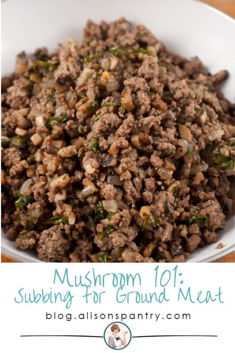 Want an easy way to increase nutrients in your recipes, while keeping them low-cal and cholesterol-free? Stretching meat with diced mushrooms is a healthy trick to increase nutrition in your meals, while also stretching your budget. Vegan Patties, Summer Bbq Recipes, Meat Replacement, Vegan Recipes Beginner, How To Cook Mushrooms, Meat Alternatives, Meat Substitutes, Tasty Vegetarian Recipes, Frugal Meals