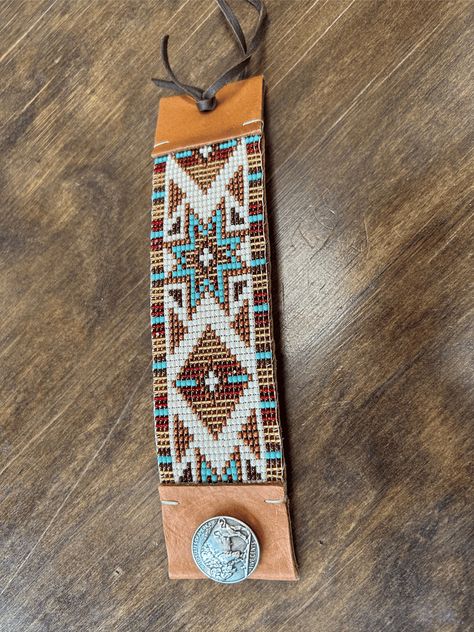 Pendleton Fabric, Pendleton Blanket, Burlap Rug, Leather Throw Pillows, Loom Craft, Native American Pottery, Western Decor, Loom Patterns, Hat Band