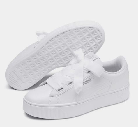 Puma Vikky Stacked, Puma Vikky, Ideas De Outfits, White Sneaker, Sneakers, White