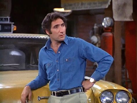 Judd Hirsch, Pretty People, Casual Button Down Shirt, Button Down Shirt, Men Casual, Actors, Tv, Mens Tops