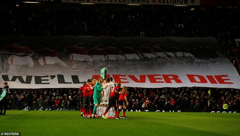 Munich Air Disaster, Manchester United Football Club, Manchester United Football, Shake Hands, Old Trafford, Man United, Football Club, Munich, Manchester United