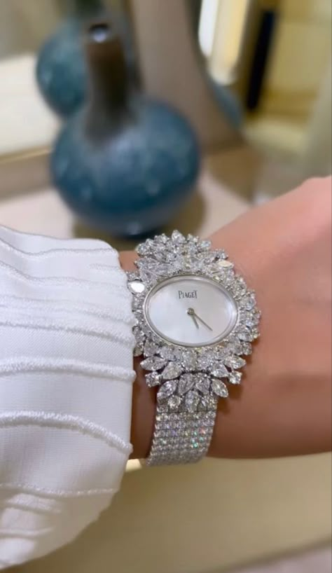 Switzerland Geneva, Watches Diamond, Expensive Jewelry Luxury, Accesories Jewelry, Amazing Watches, Expensive Watches, Womens Watches Luxury, Classy Jewelry, Expensive Jewelry