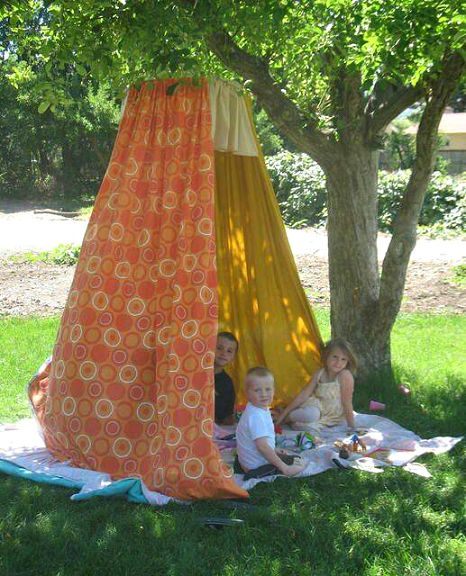 Today I browsed Pinterest to find some fun outdoor summer activities for the kids! These are out-of-the-box ideas that you can make at home :) Use zip ties to put Christmas tree lights on the trampoline! This would make some fun summer nights for the kids, in fact, you might not be able to get … Twin Sheets, Hula Hoop, Backyard Fun, Play Area, Kids' Room, Outdoor Fun, Projects For Kids, Coop, Fun Activities