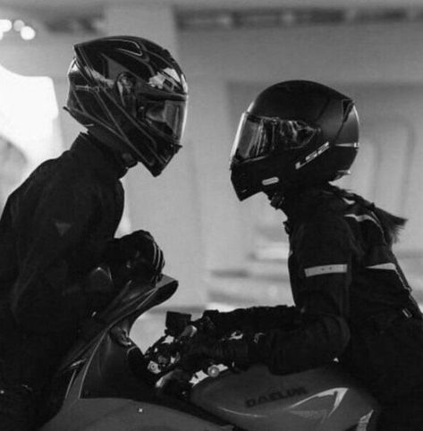 Couple Driving, Motorcycle Guy, Bike Couple, Biker Couple, Motorcycle Couple, Bike Aesthetic, Couple Stuff, Motorcycle Aesthetic, Biker Aesthetic