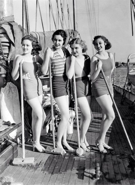 Bathing Beauties swab the deck! 1930's Gail Patrick, Early Hollywood, Blithe Spirit, 1930 Fashion, 30s Fashion, Modest Swimwear, Vintage Swimwear, 1930s Fashion, Beach Swimwear