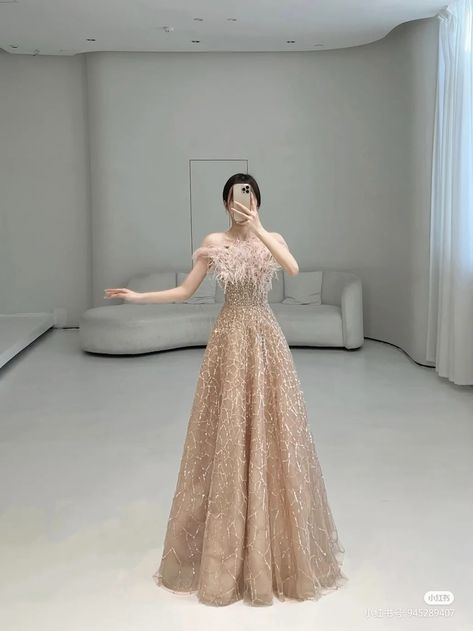 Prom Dresses Korean, Gown For Party, Ethereal Goddess, Batik Kombinasi, Classy Prom, Dress Batik, Classy Prom Dresses, Prom Dress Inspiration, Batik Dress