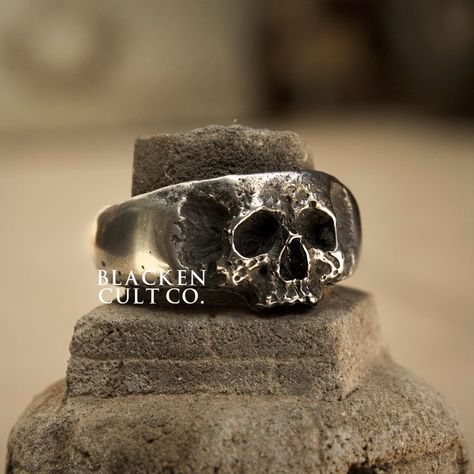 handmade skull gohic ring Real Human Skull, Aztec Rings, Mens Sterling Silver Jewelry, Simple Skull, Skull Wedding Ring, Owl Ring, Gothic Ring, Pewter Jewelry, Skull Wedding