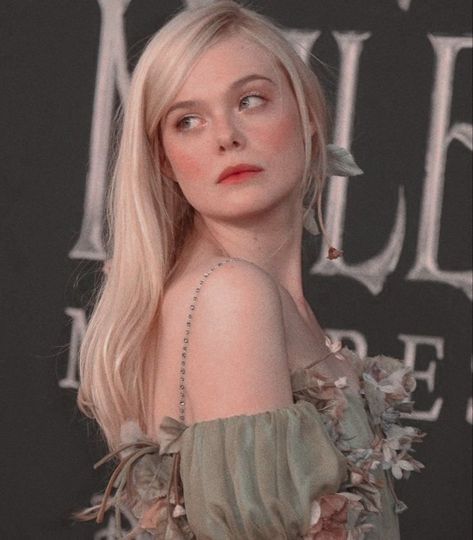 Marlee Tames, Elle Fanning, Girls Characters, The Selection, Lily