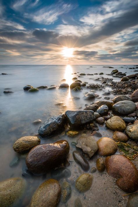 Landscape Photography Tips, San Diego Beach, Landscape Paintings Acrylic, Landscape Photography Nature, Single Stone, Photography Wallpaper, Long Exposure, San Diego California, Lake Tahoe