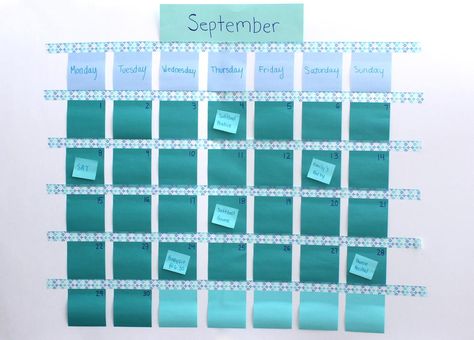 Sticky Note Calendar Sticky Note Calendar, Life Management, Diy School Supplies, Diy Calendar, Sticky Notes, School Supplies, Getting Organized, Easy Crafts, Bar Chart