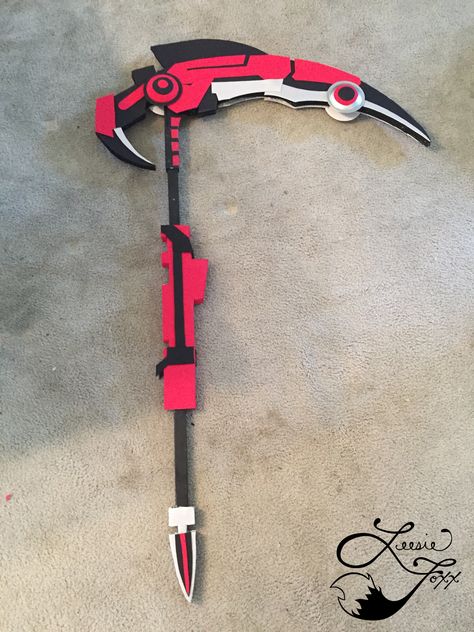 Finished scythe Rwby Scythe, Rwby Cosplay, Bray Wyatt, Ruby Rose, Red Hood, Silver Accents, Gothic Lolita, Rwby, Ruby