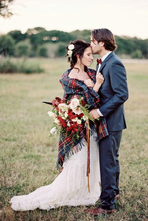 Plaid Wedding, Country Bride, Winter Wedding Inspiration, Celtic Wedding, Scottish Wedding, Texas Hill Country, Wedding Guide, Hill Country, Christmas Wedding