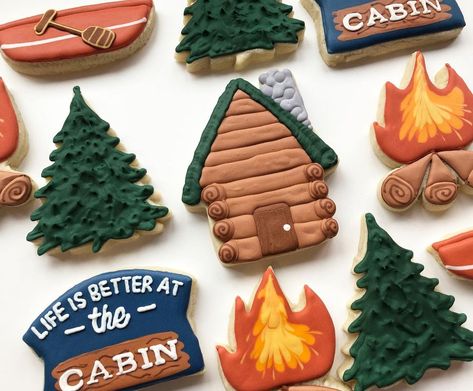 Country House Cookies on Instagram: “Life is better at the cabin #lifeisbetteratthecabincookies #treecookies #cabincookies #firecookies #canoecookies #sugarcookiesofinstagram…” Cabin Cookies Decorated, Cabin Cookies, Cabin Breakfast, Bakery Logo Ideas, Camping Cookies, Watercolor Cookies, Lake Cabin Decor, Art Cookies, Baking Hobby