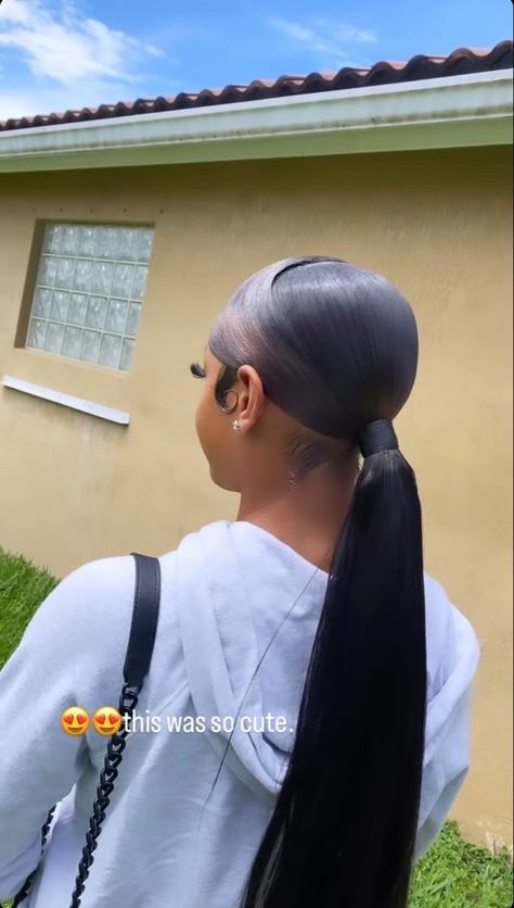 Low Weave Ponytail, Swoop Ponytail, Weave Ponytail Hairstyles, Sleek Ponytail Hairstyles, Cute Ponytails, Black Ponytail Hairstyles, Quick Weave Hairstyles, Dyed Hair Inspiration, Protective Hairstyles Braids