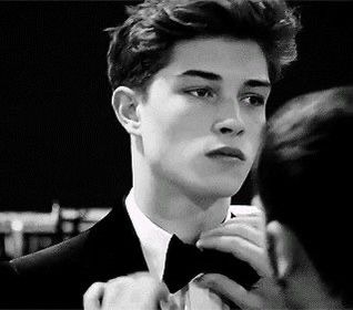 Francisco Lachowski Young, Thomas Cresswell, Stalking Jack The Ripper, Chico Lachowski, Jack The Ripper, Wavy Hair Men, Francisco Lachowski, Corte De Cabelo Masculino, Model Aesthetic