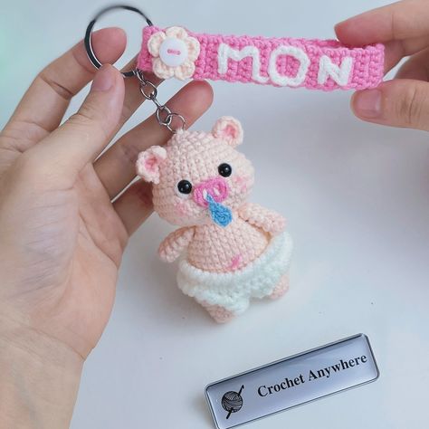 full tutorial video on my youtube channel, head to the link in my bio Crochet Name, Baby Pig, Crochet Pig, Name Keychain, Baby Pigs, Crochet Keychain, Cute Keychain, Tutorial Video, Name Tag