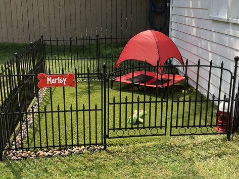 Outdoor Dog Bathroom Area, Dog Play Pen Outdoor, Dog Bathroom Area Outdoor Diy, Small Outdoor Dog Area, Renter Friendly Dog Fence, Dog Backyard Potty Area, Outdoor Puppy Play Area, Outdoor Area For Dogs, Outdoor Potty Area For Dogs