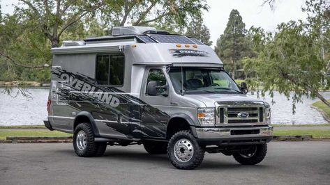 2005 Ford E-Series Van Chinook For Sale | Motor1.com Photos Chinook Camper, Ford Van Conversion, Chinook Rv, Ford Camper Van, Truck House, Camper Box, Custom Rv, Cool Rvs, Expedition Overland