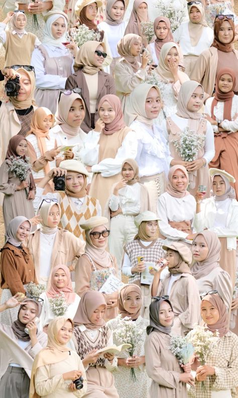 vintage Yearbook Vintage Outfit Hijab, Cream Outfit Hijab, Vintage Outfit Hijab, Ootd Vintage Hijab, Outfit Vintage Hijab, Yearbook Outfit Ideas, Foto Yearbook, Vintage Hijab, Earth Tone Outfits