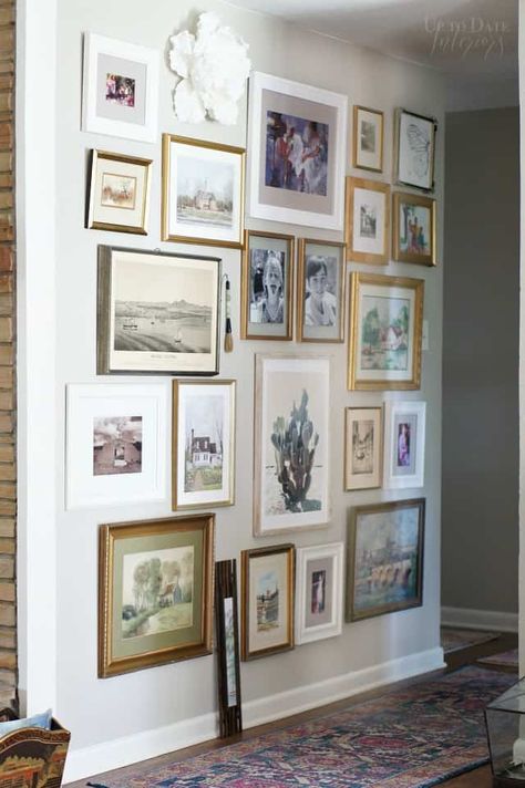 Creating Your Perfect Wall Gallery: Tips and Tricks - Colorful Eclectic Decor, Diy Orchids, Art Arrangement, Moss Wreath Diy, Wall Galleries, White Table Settings, Chinoiserie Art, Asian Vases, Gallery Wall Living Room