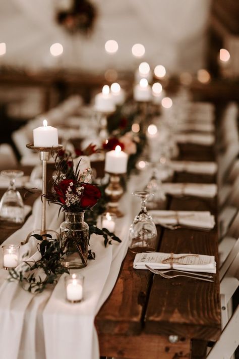 This wooden wedding reception table is decorated with lush florals + mismatched candle holders and vases | Image by Monique Serra Photography Wedding Candles Table, Kansas Wedding, Wedding At Home, Emotional Moments, Tafel Decor, Pinterest Wedding, Wedding Reception Tables, Wooden Wedding, Wedding Table Centerpieces