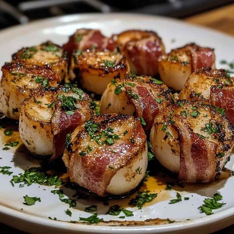 Keto bacon-wrapped scallops - Keto Recipes Keto Scallops, Scallops Wrapped In Bacon, Bacon Wrapped Scallops Recipe, Frozen Scallops, Keto Bacon, Bacon Wrapped Scallops, Free Keto Meal Plan, Creamy Cucumber Salad, Creamy Cucumbers