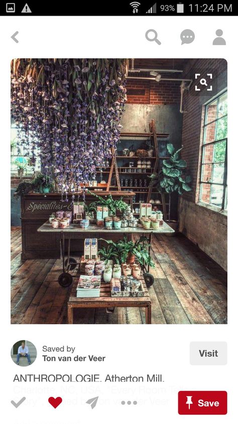 Herb Shop, Bar Vintage, Herbal Apothecary, Garden Cafe, Store Displays, Garden Shop, Shop Interiors, Shop Display, Shop Interior