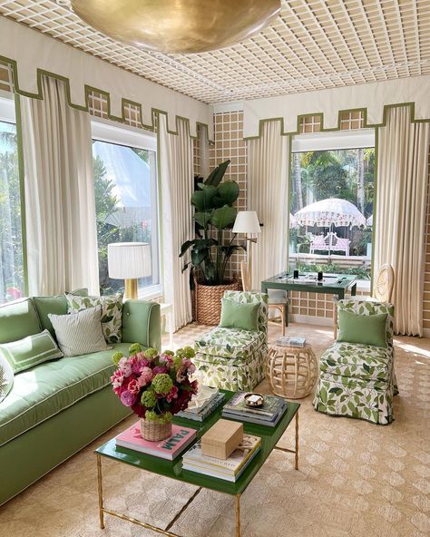 Palm Beach Regency Style, Palm Beach Living Room, Kips Bay Showhouse, Paloma Contreras, Vinyl Fence Panels, The Shade Store, Palm Beach Chic, Palm Beach Regency, Cool Kids Rooms