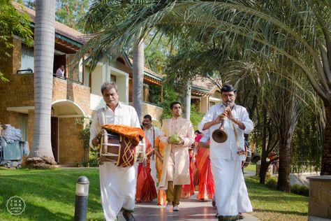 Elegant & Vibrant Wedding in Hyderabad! Udaipur Wedding Destination, Natirar Mansion Wedding, Mehendi Lehenga, Hyderabad Wedding, Destination Wedding Indian Rajasthan, Telugu Wedding Entrance Decor, Suryagarh Jaisalmer Wedding, Wedding Locations Outdoor, Beautiful Bridal Jewelry