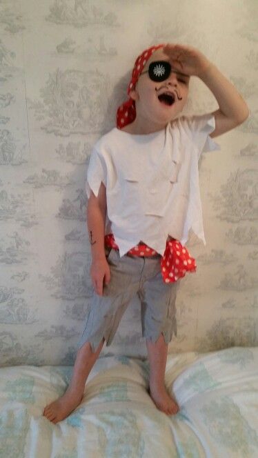 Pirate Fancy Dress Kids, Make Your Own Pirate Costume, Homemade Pirate Costume For Kids, Pirate Dress Up Day At School, Boys Pirate Costume Diy, Diy Kids Pirate Costume, Pirate Costume Kids Diy, Kids Pirate Costume Diy, Toddler Pirate Costume Diy