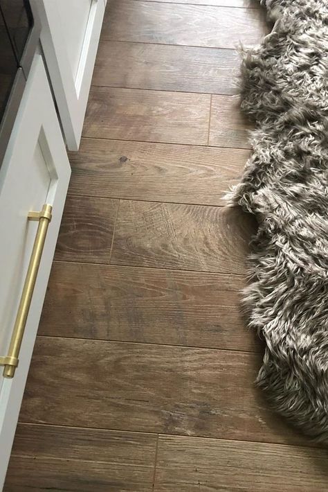 “We love our floors! I knew years ago if we ever built a house, that these were the floors I wanted!” says Jill of Soulful Haven Studio about our Restoration Collection® laminate flooring in Historic Oak. Color shown: Ash​ 📷 via her IG.​ Chocolate Brown Floors, Ltv Flooring, Laguna Wood Floors, Mannington Laminate Flooring, Mannington Restoration Collection, Oak Wood Kitchen, Coastal Ranch, Distressed Engineered Wood Flooring, Mannington Flooring