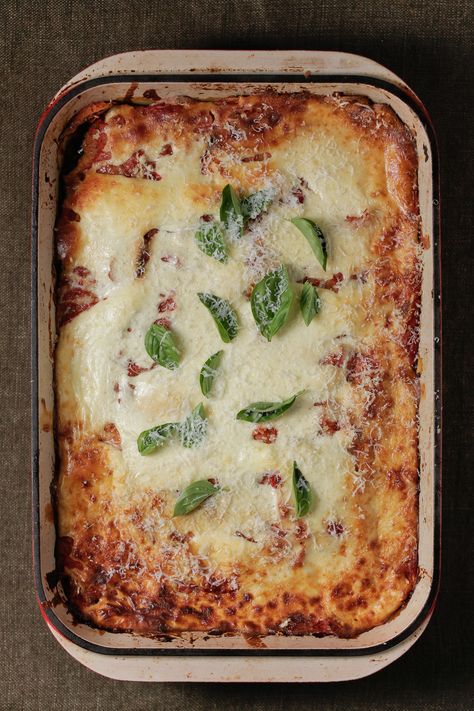 Roasted Vegetable Lasagne : The Healthy Chef – Teresa Cutter Roasted Vegetable Lasagne, Vegetable Lasagne, Lasagne Recipes, Veggie Lasagna, Vegetable Lasagna, Deli Style, Roasted Vegetable, Cheese Topping, Spinach Leaves