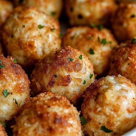 Maryland Crab Balls, Crab Rangoon Balls, Seafood Balls Recipe, Crab Balls Recipe Baked, Crab Balls Appetizers, Stuffed Crabs Recipe, Crab Cheese Ball, Crab Rice Balls, Crab Puffs Recipe