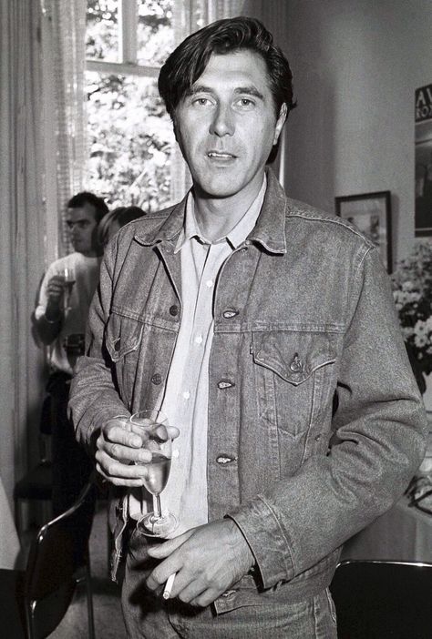 Bryan wears DENIM! The world will now end. Rugged Gentleman Style, Bryan Ferry, Steve Winwood, Roxy Music, Beauty Hair Makeup, Jazz Musicians, High Society, 10 Reasons, Gentleman Style