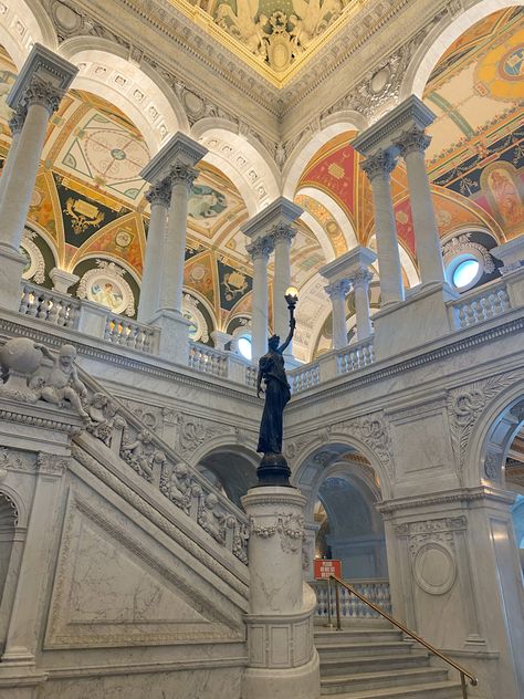 a beautiful ceiling we detailed designs, arches and columns, with the main focus as a statue of a women with stairs behind. Washington Dc Homes Interior, Washington Dc Architecture, University Romance, Dc School Trip, Washington Dc Aesthetic, Perspective Inspiration, Future Mansion, Washington Dc Photography, White House Washington Dc