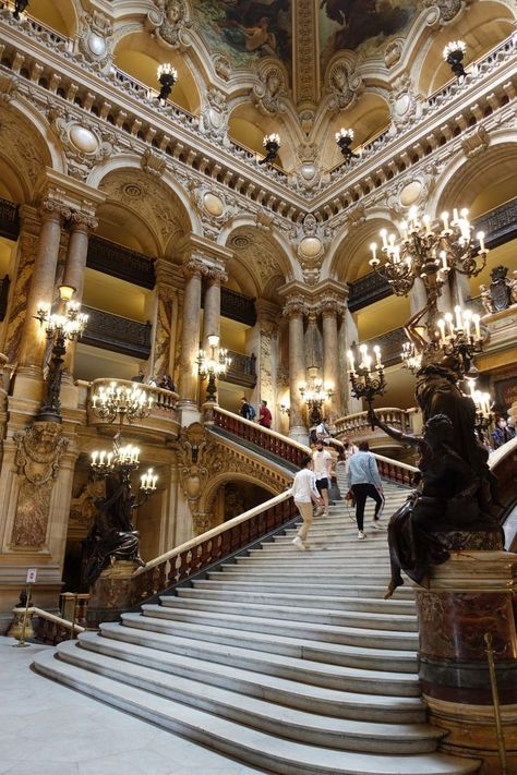 Paris Must Do, Paris Ballet, Clubs In Paris, Paris Museums, Paris Opera Ballet Aesthetic, Opera House Paris, Opera Garnier Paris Aesthetic, Paris Ballet Opera, Must Do In Paris