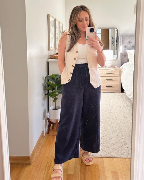 ✨The Linen Pants we all need!!!✨ And on SALE today! These work for Petites as well ☺️😘 ✨Shop thru my LTK link in bio OR 🔗Comment LINK for a DM from me with shopable link #salesandsplurges #petite #petitestyle #petitefashion #springoutfits #ifounditonamazon #amazonfashion #amazondeals #discoverpage #explorepage #ltkpetite #ltkfindsunder50 Oufits Casual, Petite Fashion, Linen Pants, Amazon Fashion, Fashion Ideas, Spring Outfits, Black Pants, Link In Bio, Work Wear