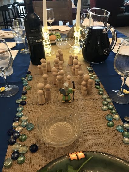 Passover Tablescapes, Passover Printables, Passover Images, Passover Table Setting, Passover Seder Table, Passover Activities, Passover Dinner, Chag Sameach, Passover Crafts