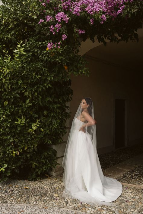 Lake Garda couple photographer , Lake Garda elopement Lake Como Wedding Photoshoot, Lake Como Italy Elopement, Lake Garda Elopement, Europe Elopement, Wedding Ceremony Lake Como, Italian Elopement, Lake Garda Wedding, Elegant Elopement, Luxury Elopement