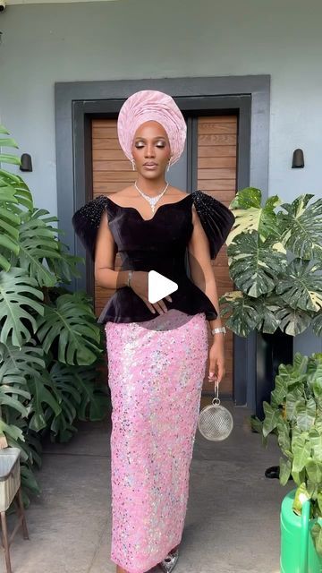 Aso Ebi Bella👑 on Instagram: "A classic skirt and blouse look we love 🖤🤩 Outfit @olusola.philips Bella @jbums MUA: @isi_signature Gele @tochi_gelecraft Jewelry @thebutterflymarche  #AsoEbiBella www.asoebibella.com" Ankara Skirt And Blouse Styles Peplum Tops, Aso Ebi Skirt And Blouse, Styles For Pregnant Women, Ankara Skirt And Blouse Styles, Aso Ebi Lace Styles, Aso Ebi Lace, Ankara Skirt And Blouse, Top Neckline, Ankara Skirt