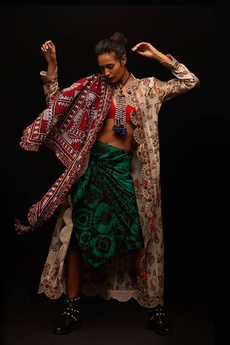 Indian Streetwear Fashion, Indian Streetwear, Ramadan Campaign, Indian Inspired Fashion, Futuristic Grunge, Indian Traditional Outfits, South Fashion, Maximalist Outfits, Bohemian Schick